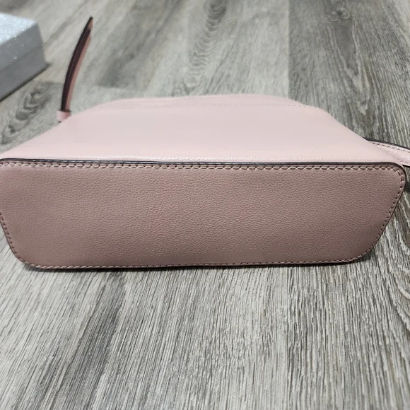 Kate spade cross body - Picture 2 of 9